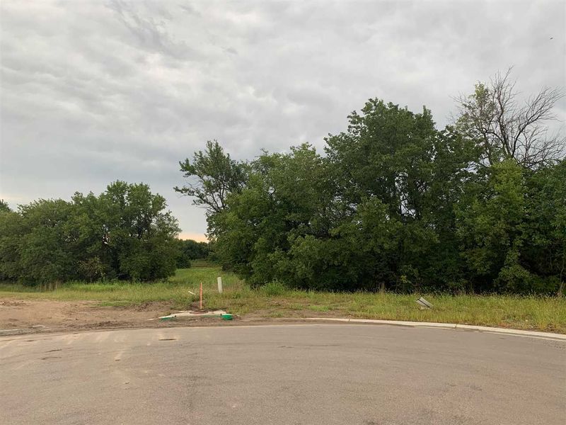 11413 E Brookview Ct, Wichita, KS 67206