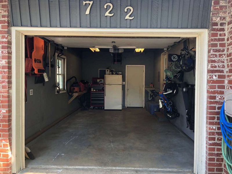 722 N 1st Ave, Mulvane, KS 67110