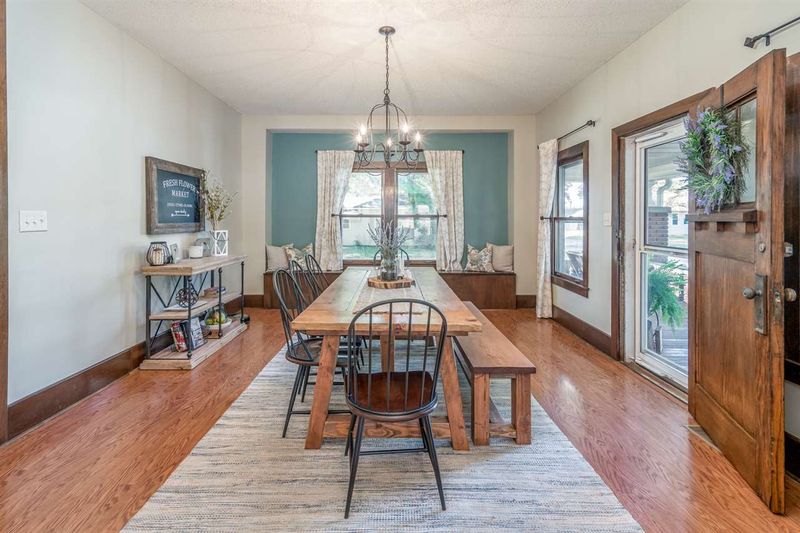 134 S 3rd St, Colwich, KS 67030