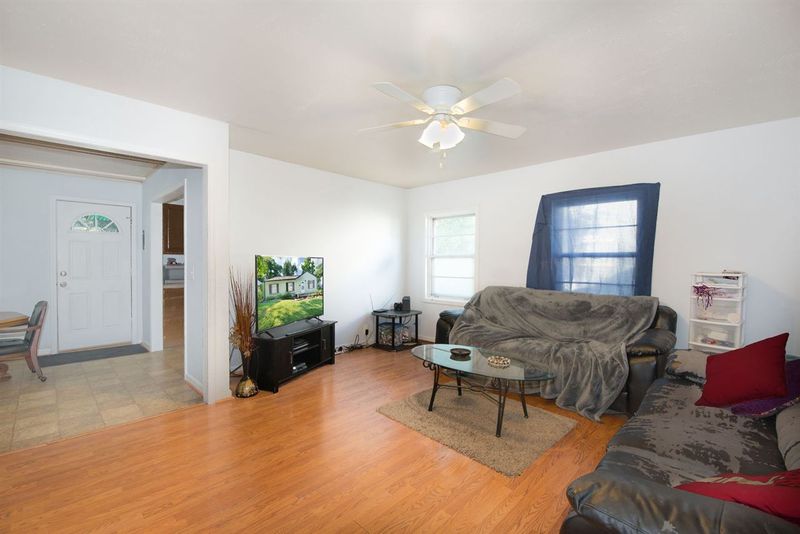 1421 E Frontenac St, Park City, KS 67219