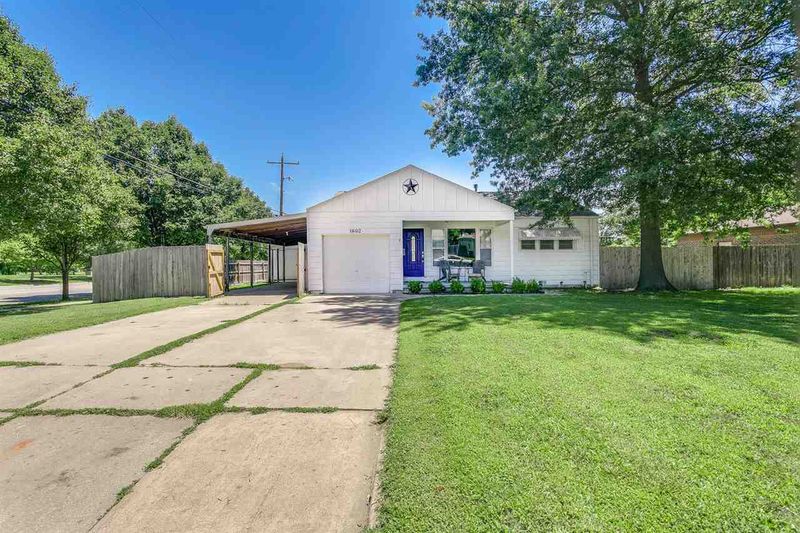 1602 S Drollinger St, Wichita, KS 67218