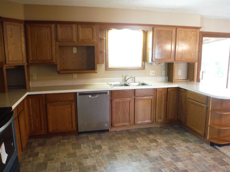 126 N Burns Ave, Valley Center, KS 67147