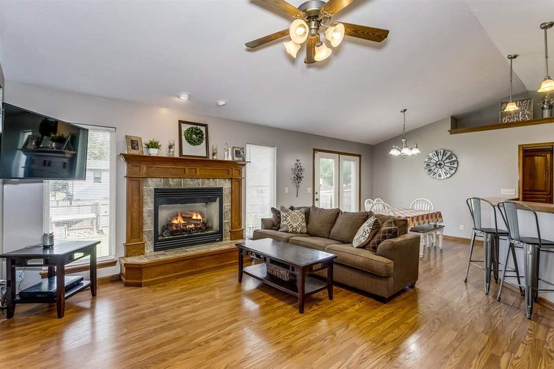 1114 E 7th St, Douglass, KS 67039