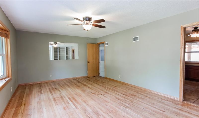 408 Alice Ave, Newton, KS 67114