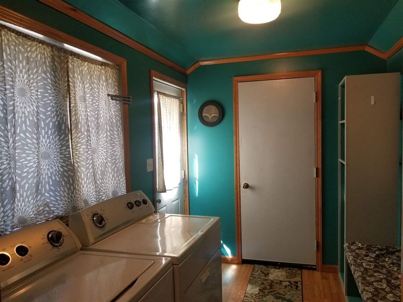 224 S Walnut St, Newton, KS 67114