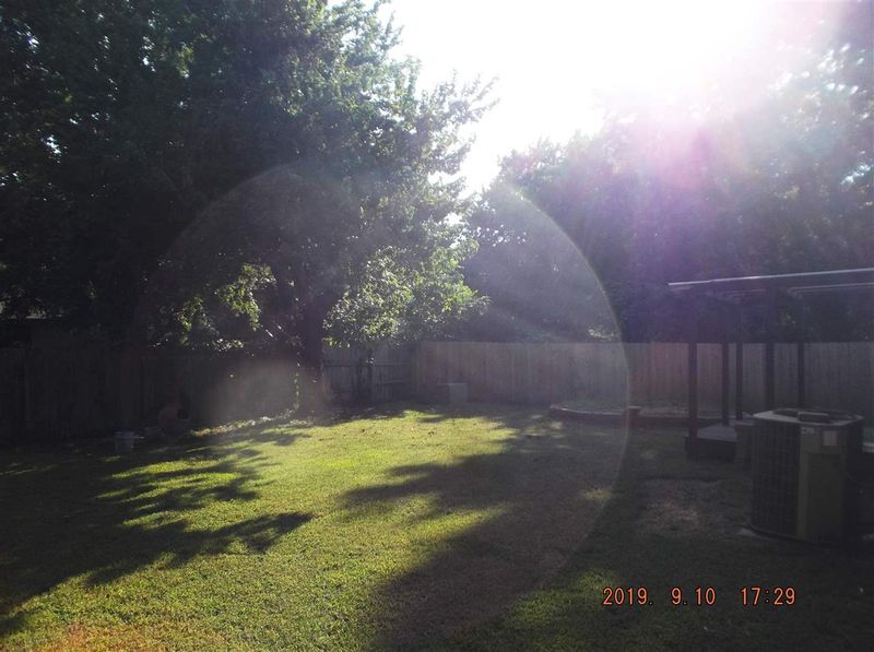 531 E 54th St So, Wichita, KS 67216