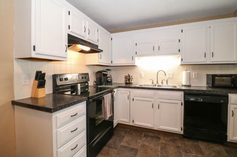 603 E Helbert, Mulvane, KS 67110