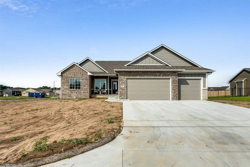 427 Samantha Ct, Mulvane, KS 67110
