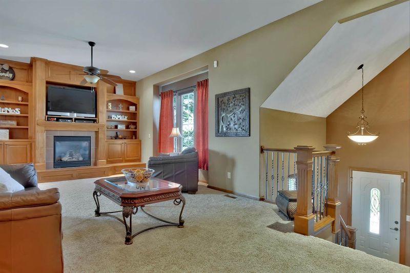 8701 E Millrun St, Wichita, KS 67226