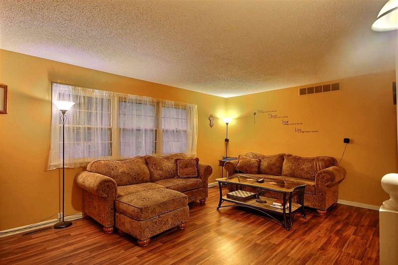 412 Cindy St, Goddard, KS 67052