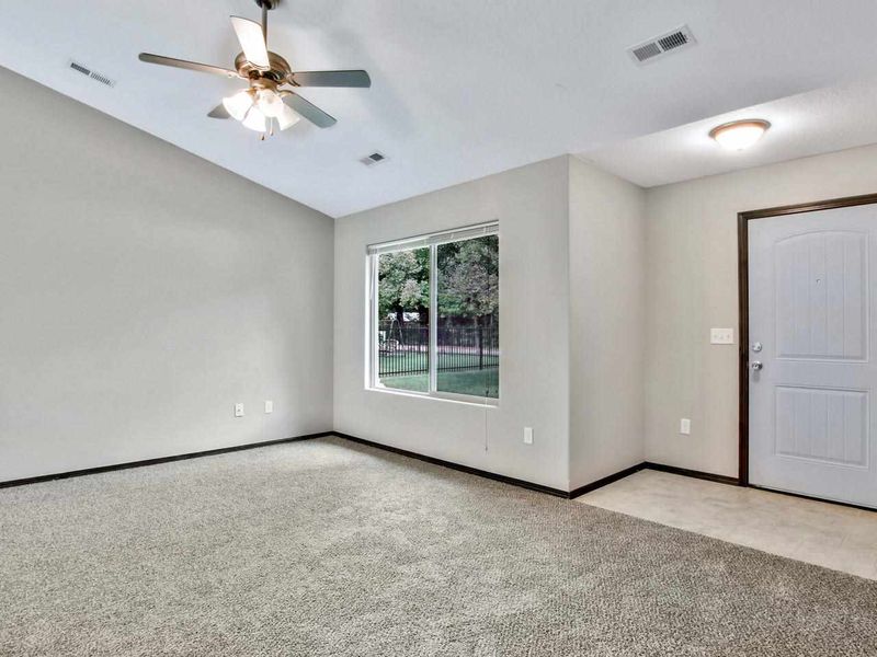3605 N Burns St, Wichita, KS 67204