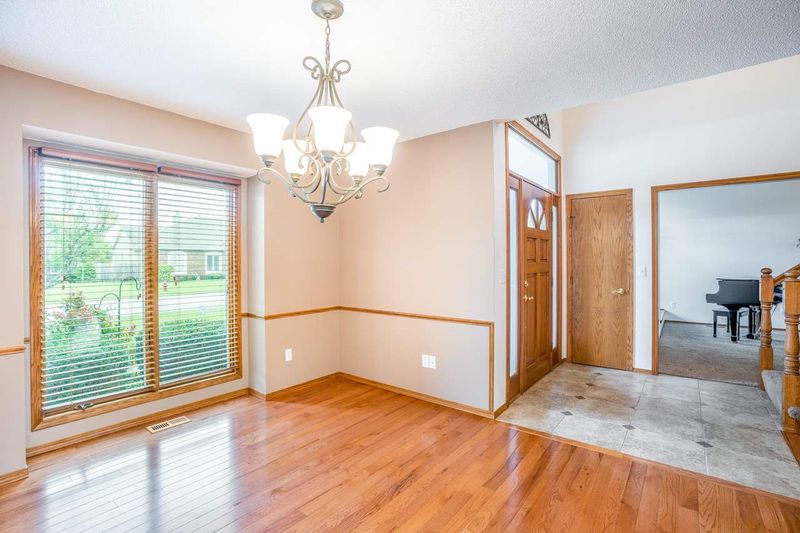 2003 E Country View Dr, Derby, KS 67037-9607