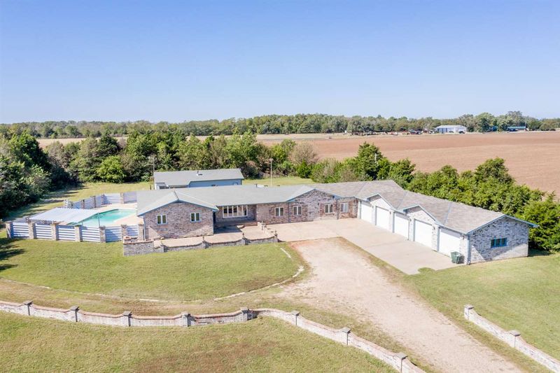 7445 S 263rd St W, Viola, KS 67149