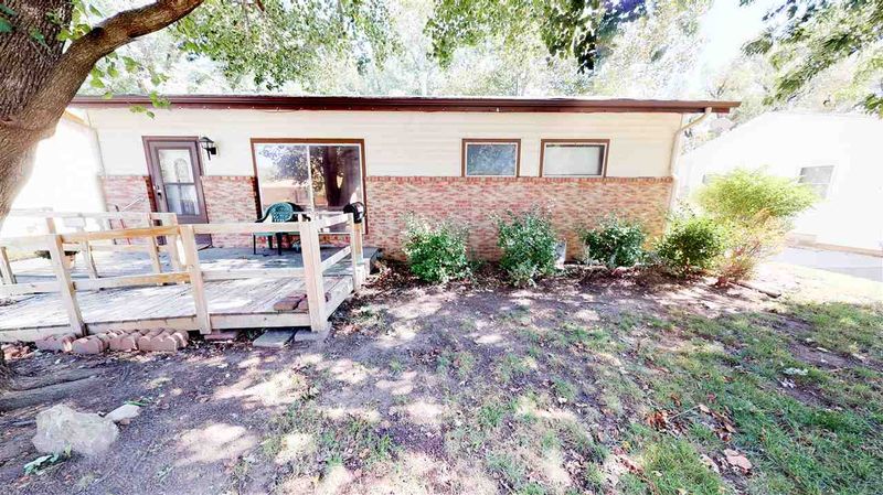 1908 N Gow St, Wichita, KS 67203