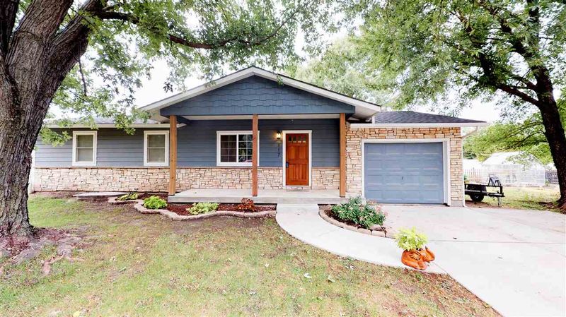 117 N Lincoln Ave, Sedgwick, KS 67135