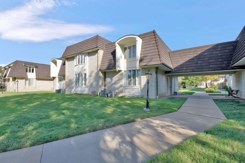 7077 E Central #20, Wichita, KS 67206