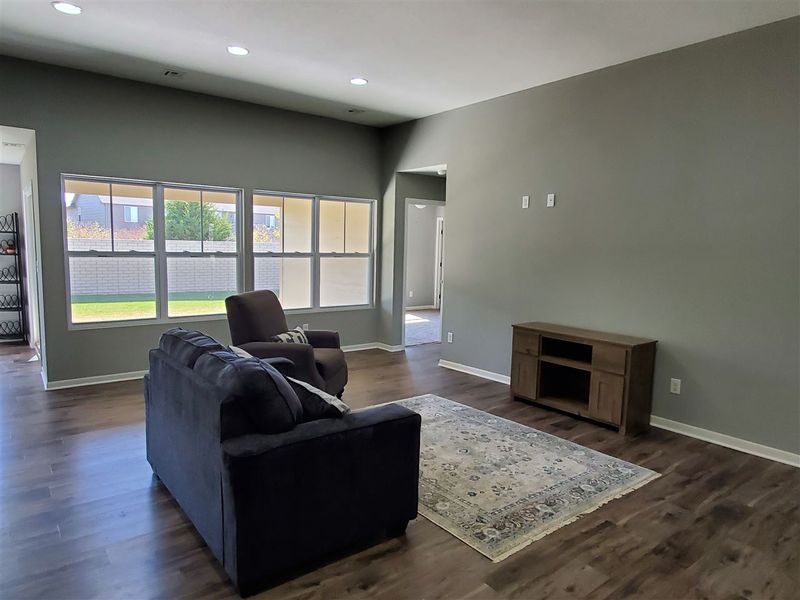 8621 E Millrun, Wichita, KS 67226