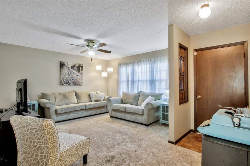 1101 Trinity, Newton, KS 67114