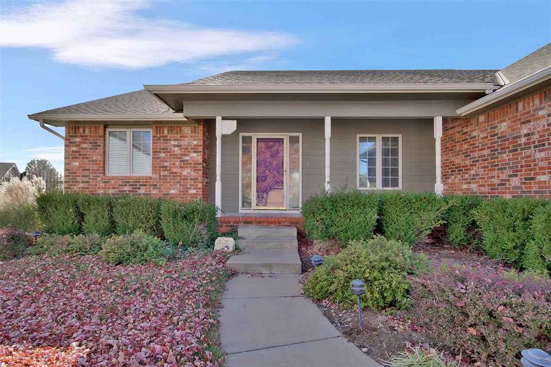 5319 E 49th Ct N, Bel Aire, KS 67220