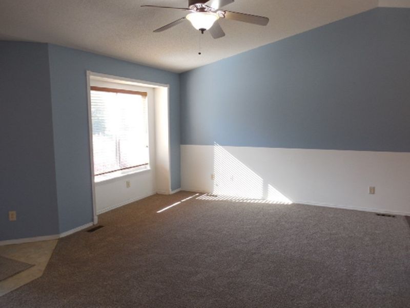 414 Myers Ct, Mulvane, KS 67110