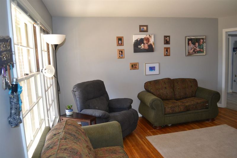 5902 Avalon St, Wichita, KS 67208