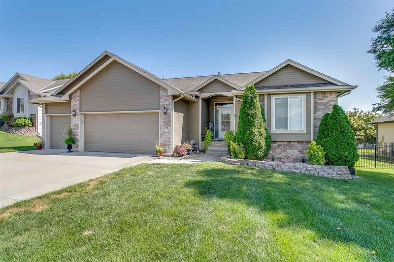 1007 Rushwood, Derby, KS 67037