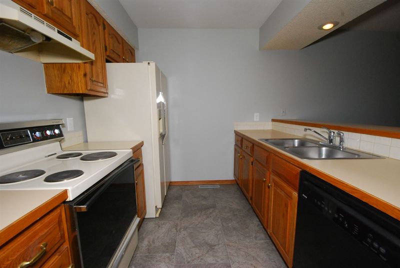 101 S Rock Rd Apt 57, Derby, KS 67037