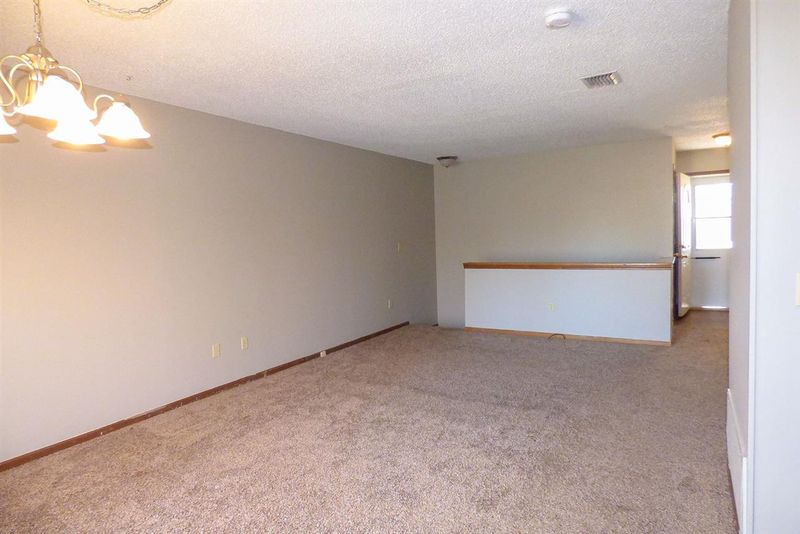 7414 E 17th St N, Wichita, KS 67206