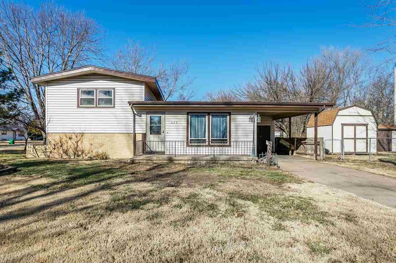 520 W 4th St, Valley Center, KS 67147