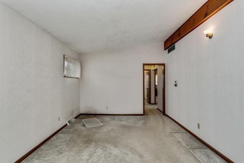 456 S Westview Dr, Derby, KS 67037