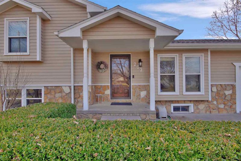 203 S Williamsburg, Andover, KS 67002