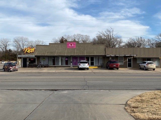 1728 N Main, Newton, KS 67114