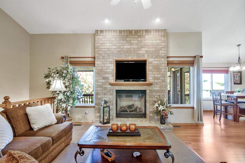 2218 E Walnut Creek Ct, Derby, KS 67037