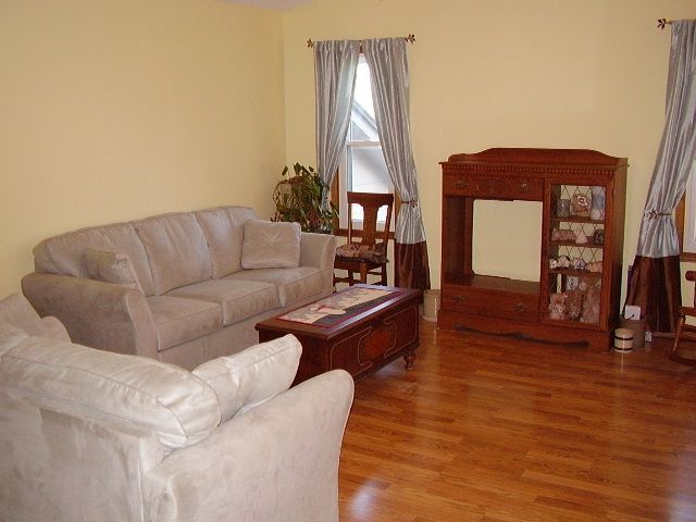 727 Quail Dr, Newton, KS 67114