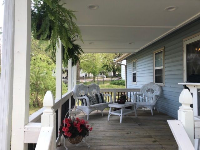 1937 E Gary St, Park City, KS 67219
