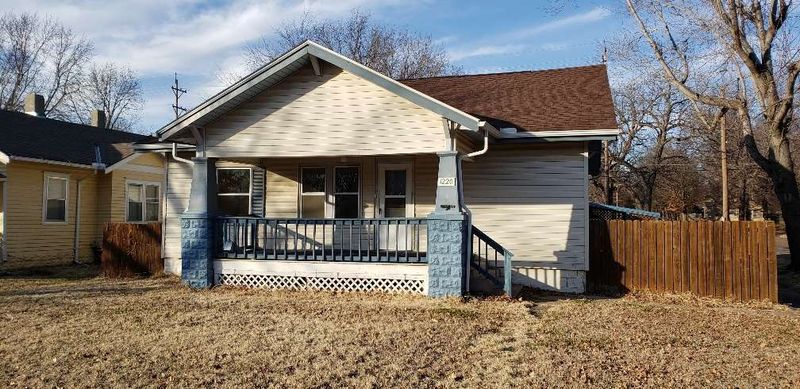 1220 E 12th, Winfield, KS 67156
