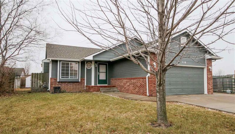 258 S Marlen, Haysville, KS 67060
