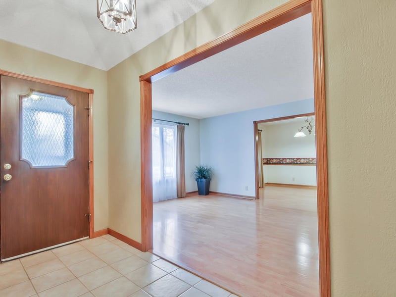1250 N Armstrong Ct, Derby, KS 67037-2829