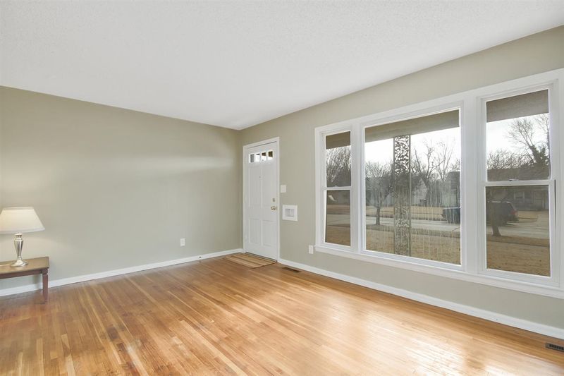 2530 E Sennett, Wichita, KS 67211
