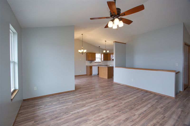 1501 N Mcrae Dr, Goddard, KS 67052