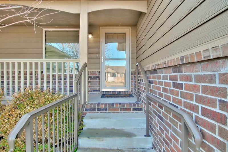 2013 E Sunset St, Goddard, KS 67052