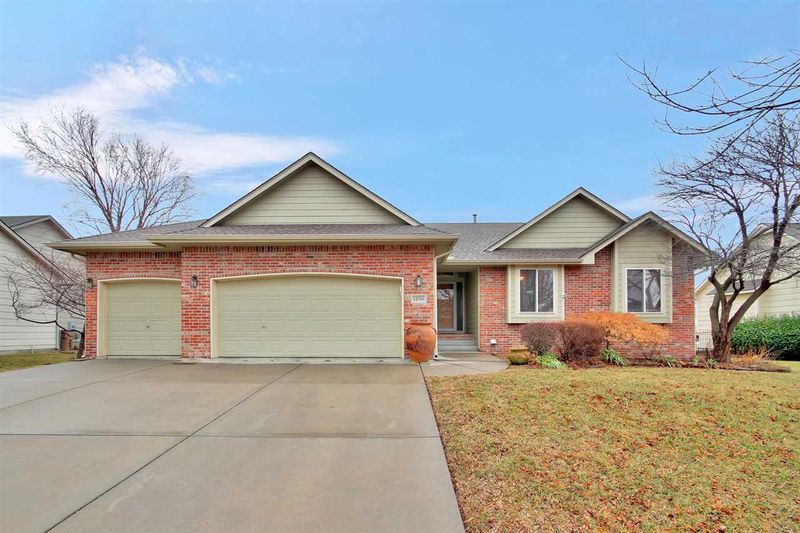 12741 E Lincoln Ct, Wichita, KS 67207