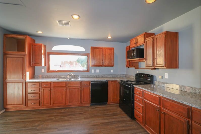 419 E Mulvane, Mulvane, KS 67110