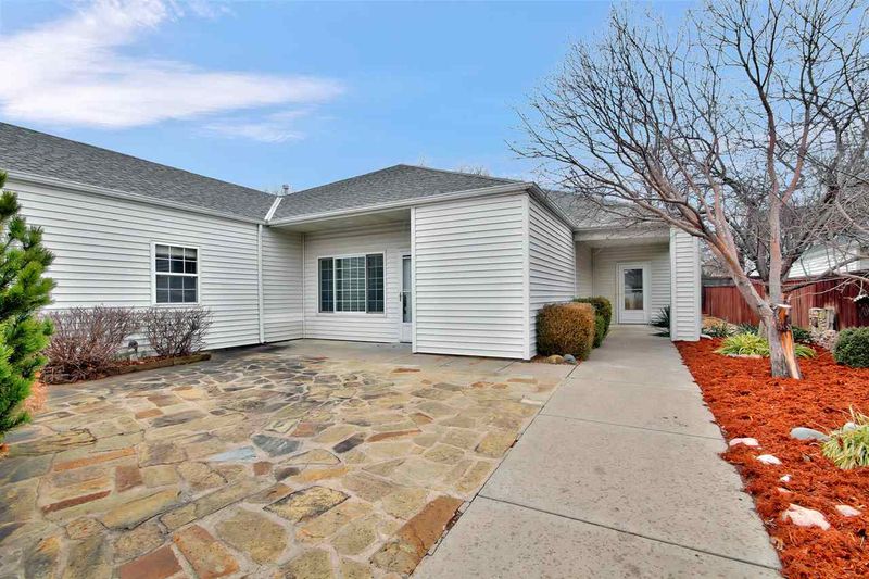 12402 E Killarney St, Wichita, KS 67206