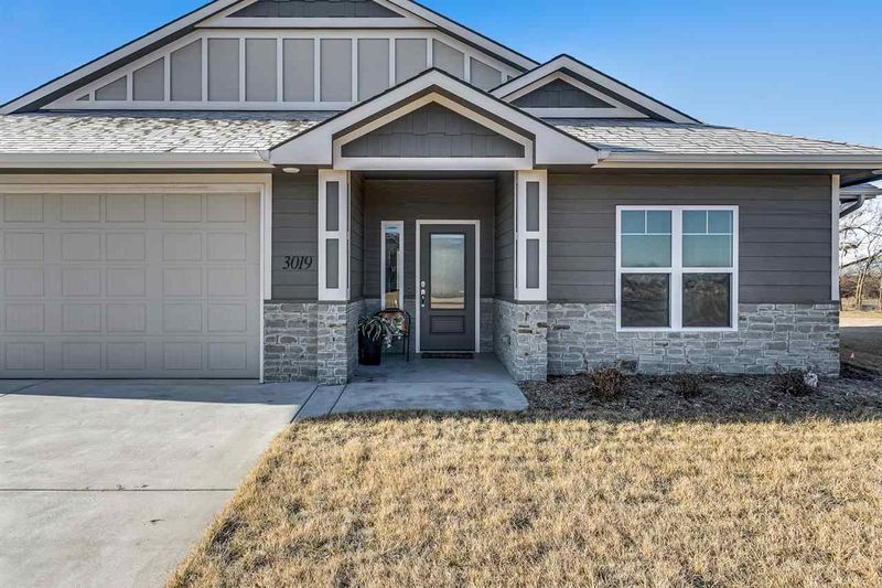 3019 N Susan Ln, Mulvane, KS 67110