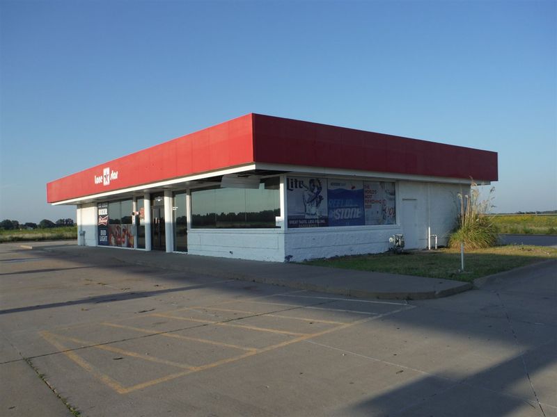 3524 S Duncan St, Newton, KS 67114