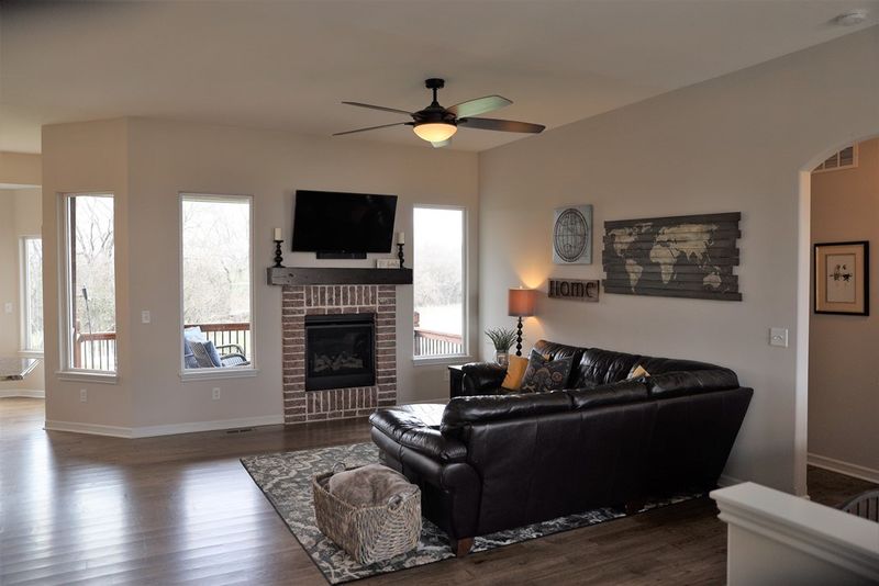 826 E Opal Ct, Mulvane, KS 67110