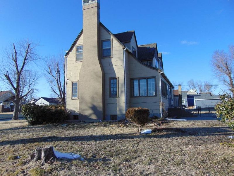 800 E 4th, Eureka, KS 67045