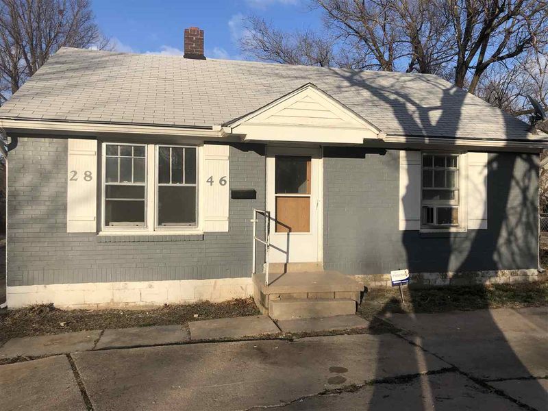 2846 E Stadium Dr, Wichita, KS 67214
