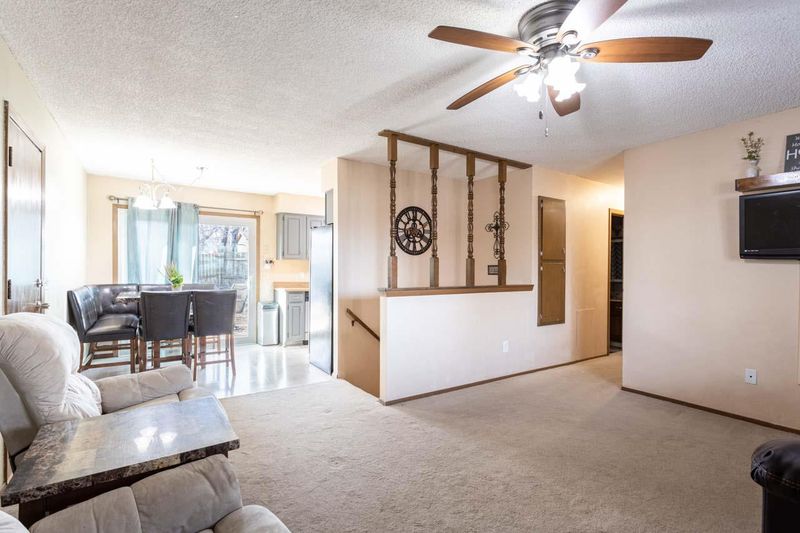 1711 E Gary St, Park City, KS 67219